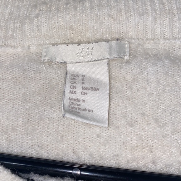 Sweater - Picture 3 of 3